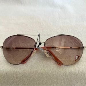 Sunwear Collection Heart Cutout Aviator Sunglasses